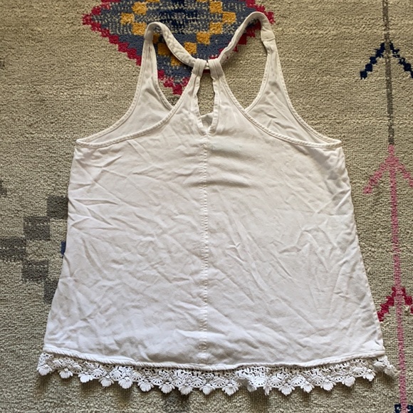 White tank top with lace hem - Picture 2 of 2
